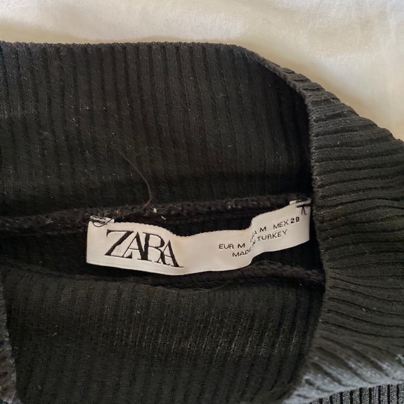 ZARA Turtleneck Tank Top - Picture 4 of 5